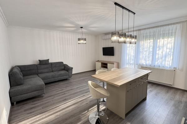 nappali-étkező-konyha